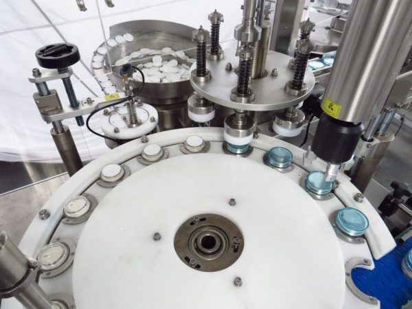 lotion filling and capping machine